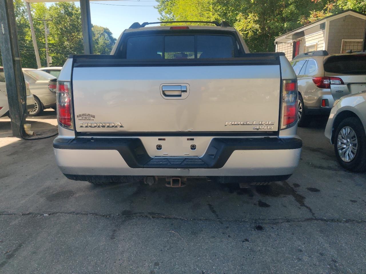 Honda Ridgeline RTL w/ Leather and Navigation 2012
