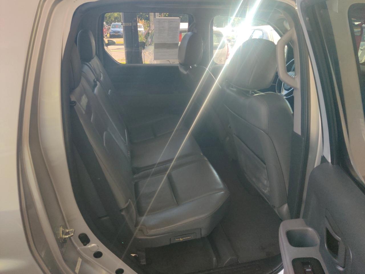 Honda Ridgeline RTL w/ Leather and Navigation 2012