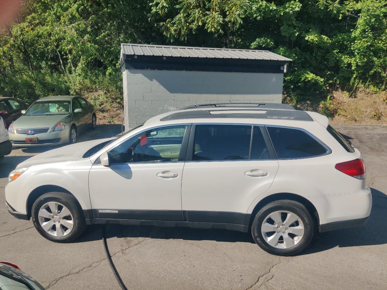 Subaru Outback 2.5i Premium 2012