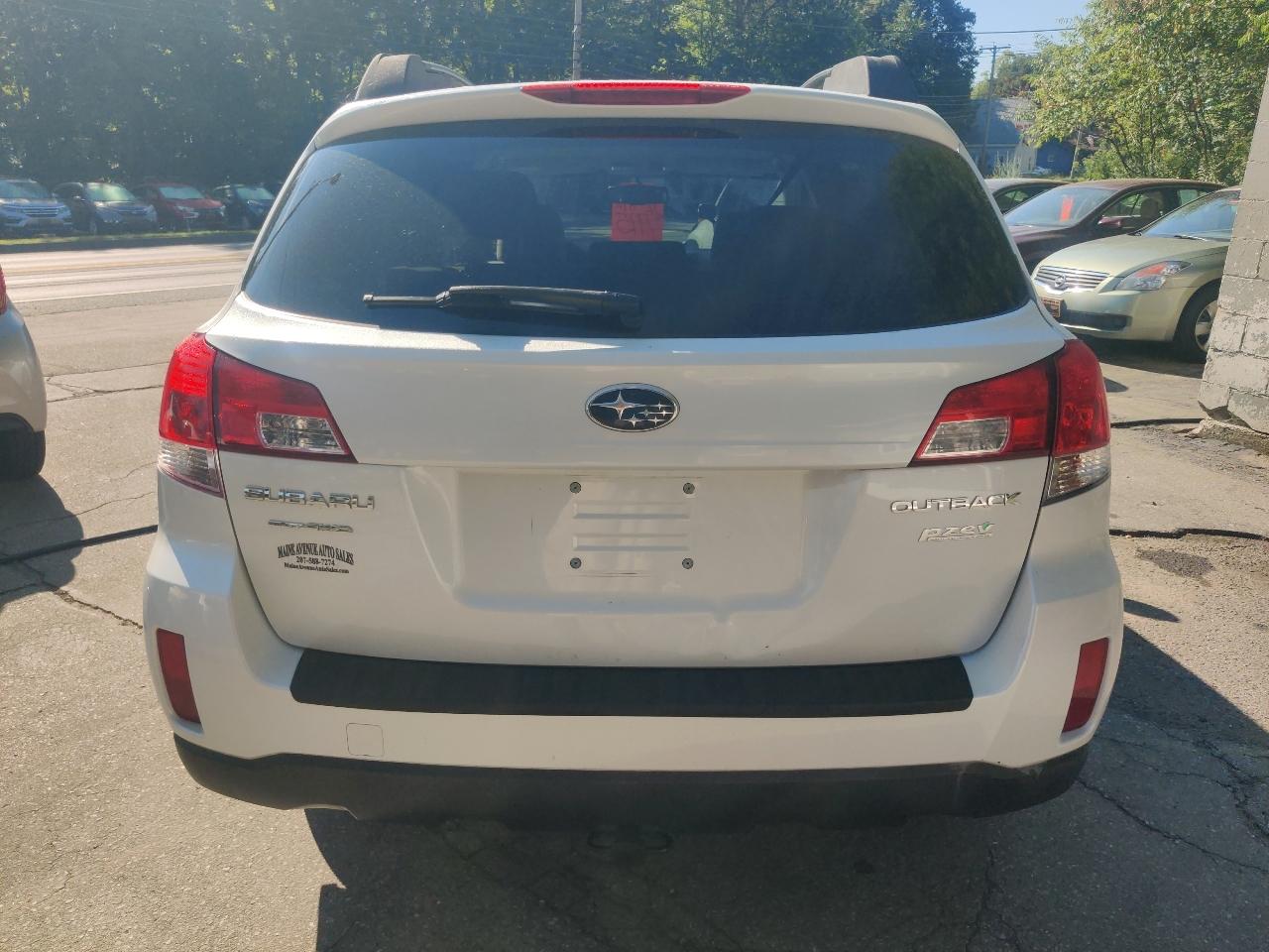 Subaru Outback 2.5i Premium 2012