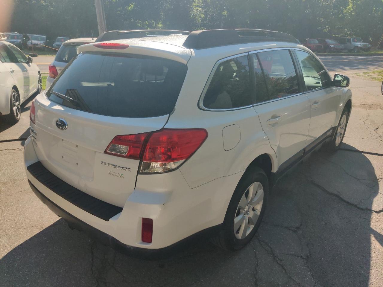 Subaru Outback 2.5i Premium 2012