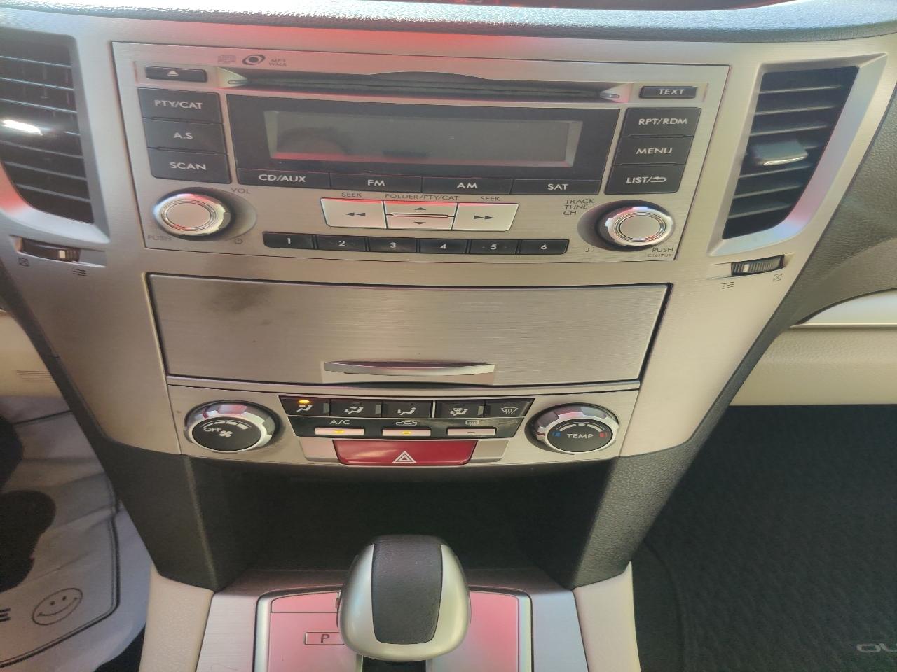 Subaru Outback 2.5i Premium 2012