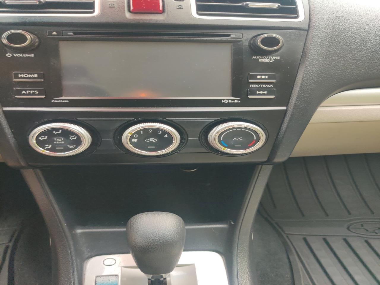 Subaru Impreza 2.0i PZEV CVT 4-Door 2015
