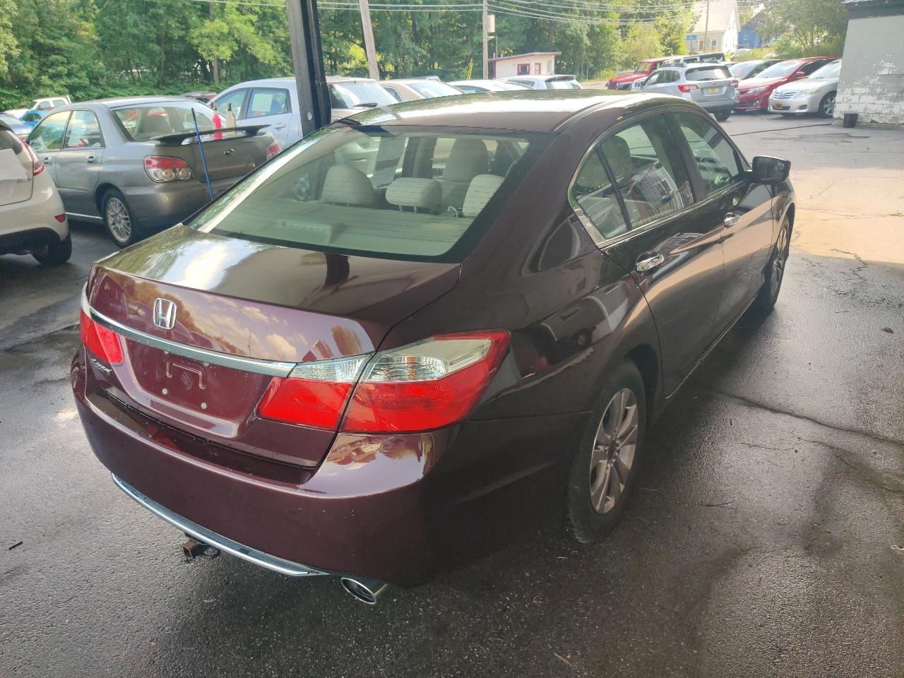 Honda Accord LX Sedan CVT 2013