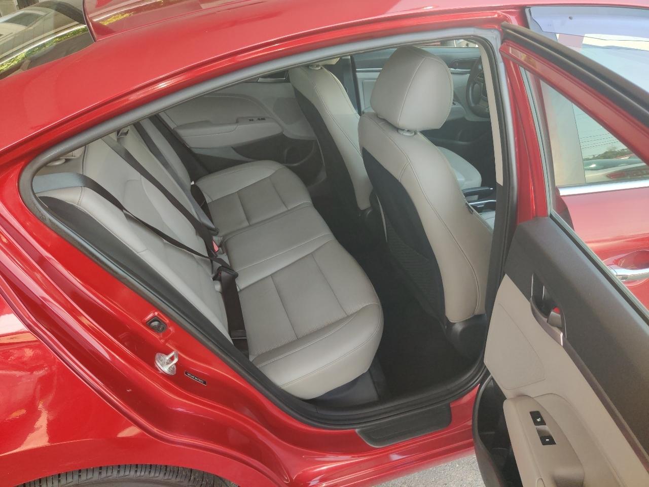Hyundai Elantra Limited 2017