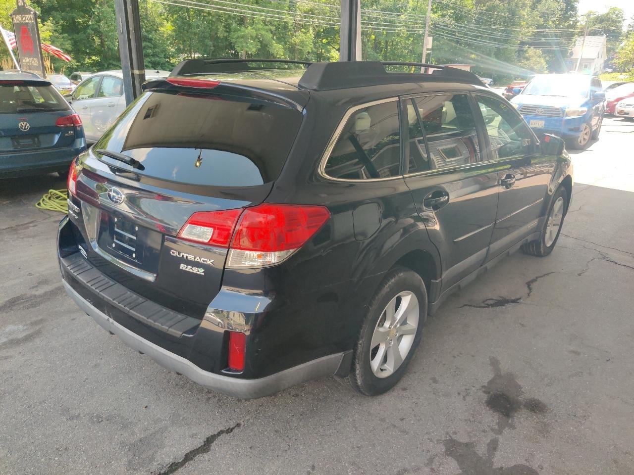 Subaru Outback 2.5i Premium 2013