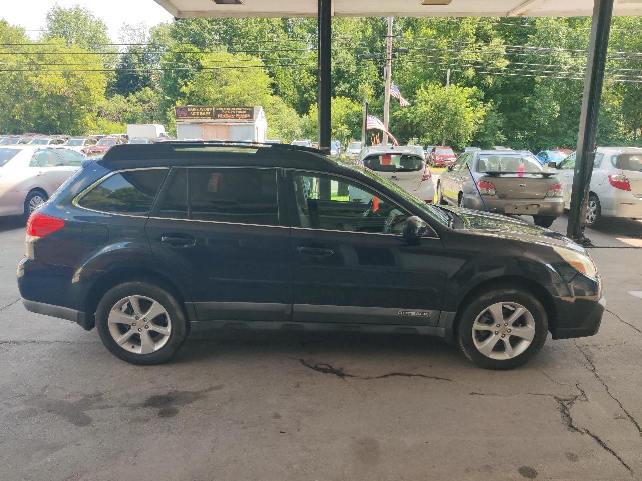 Subaru Outback 2.5i Premium 2013