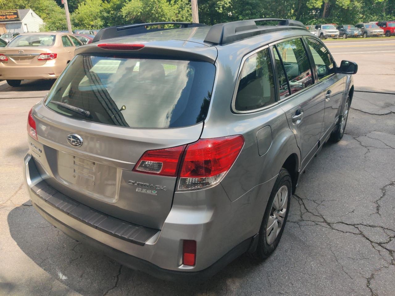 Subaru Outback 2.5i 2011