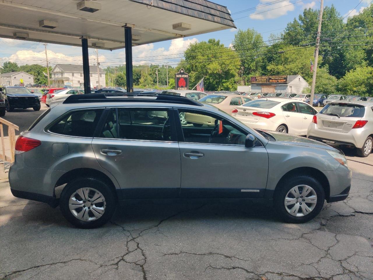 Subaru Outback 2.5i 2011