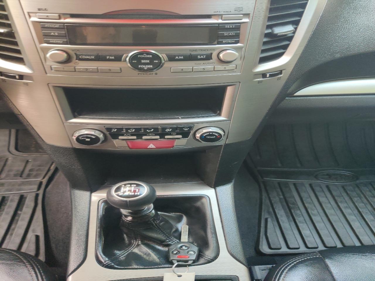 Subaru Outback 2.5i 2011