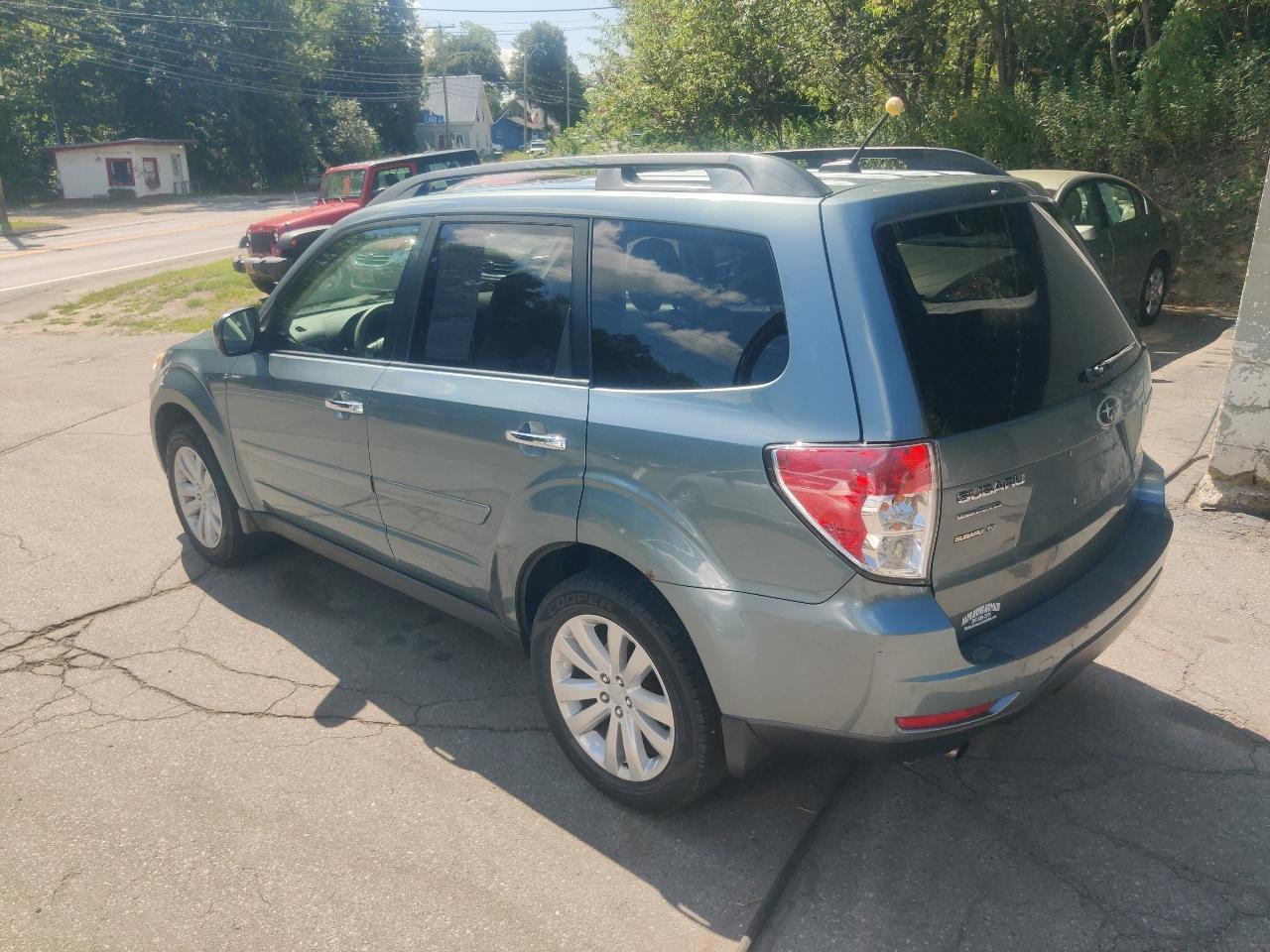Subaru Forester 2.5X Premium 2013