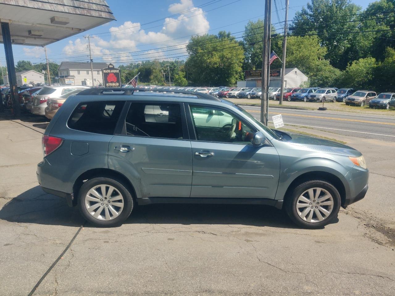 Subaru Forester 2.5X Premium 2013