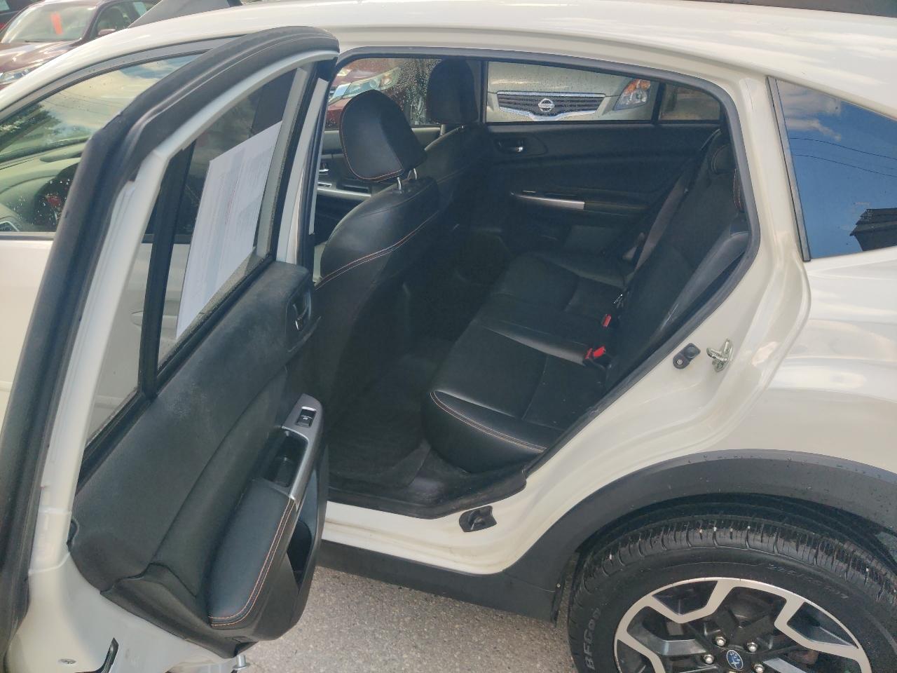 Subaru Crosstrek 2.0i Limited PZEV CVT 2016