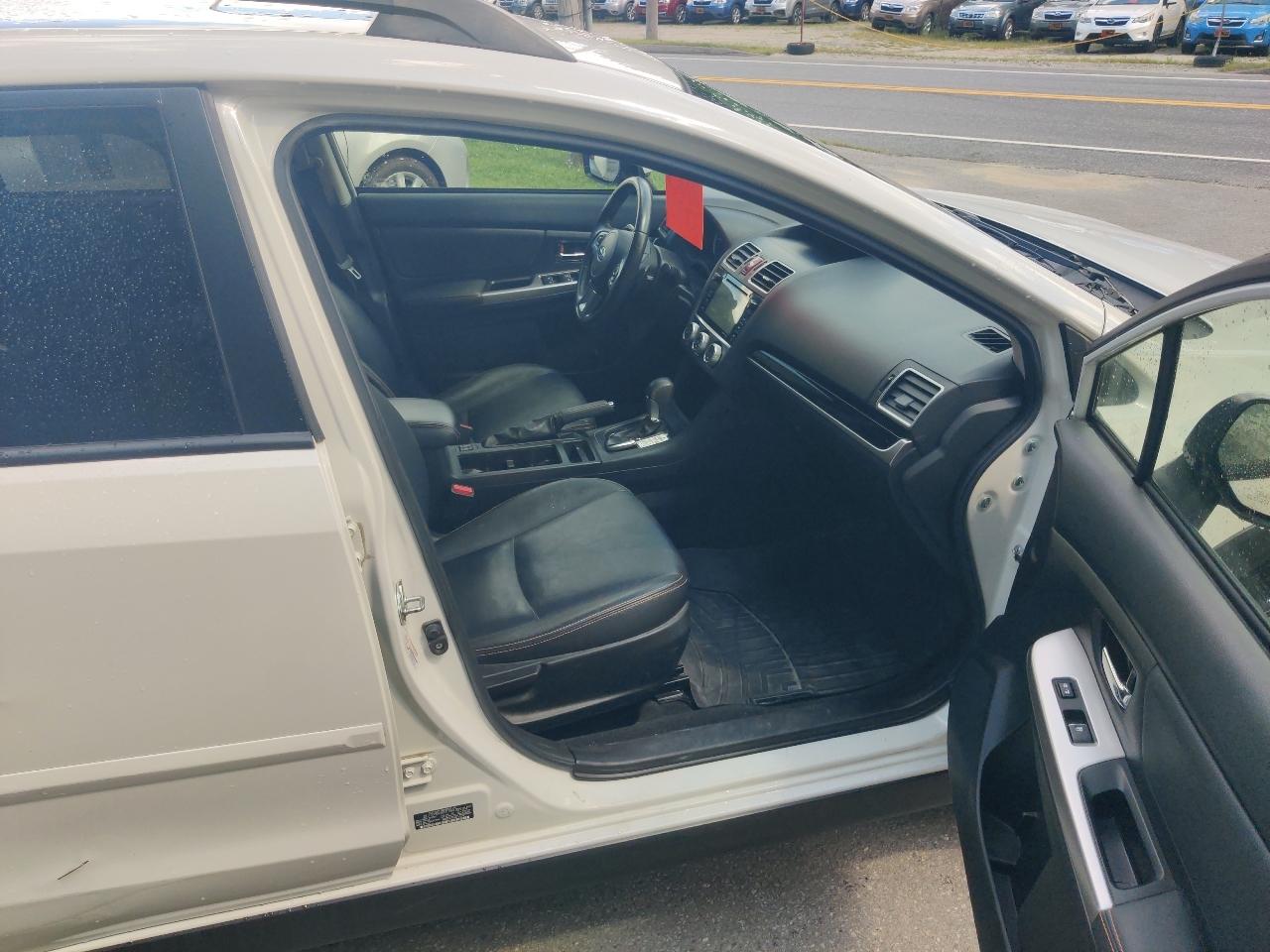 Subaru Crosstrek 2.0i Limited PZEV CVT 2016