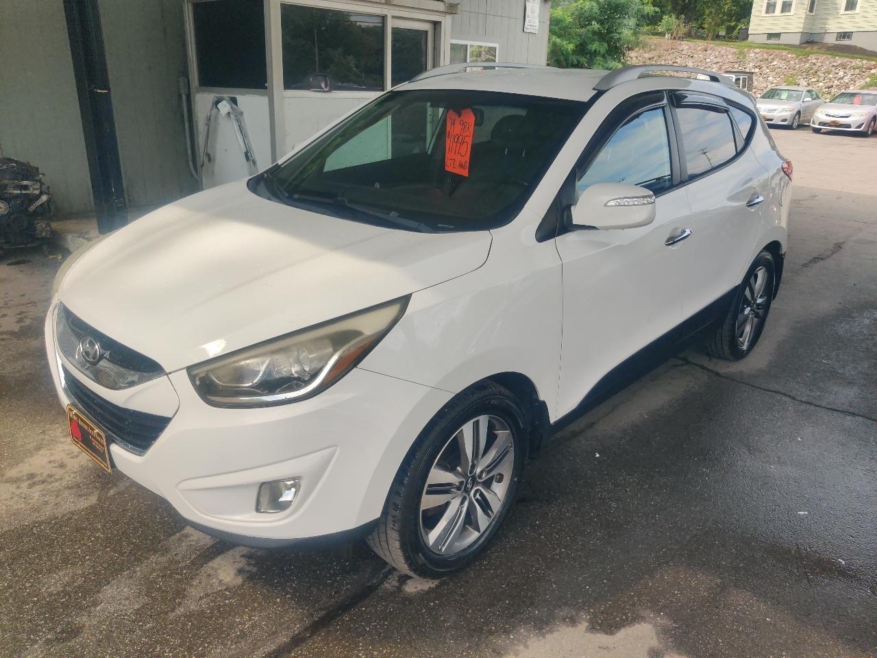 Hyundai Tucson Limited 4D SUV AWD 2014