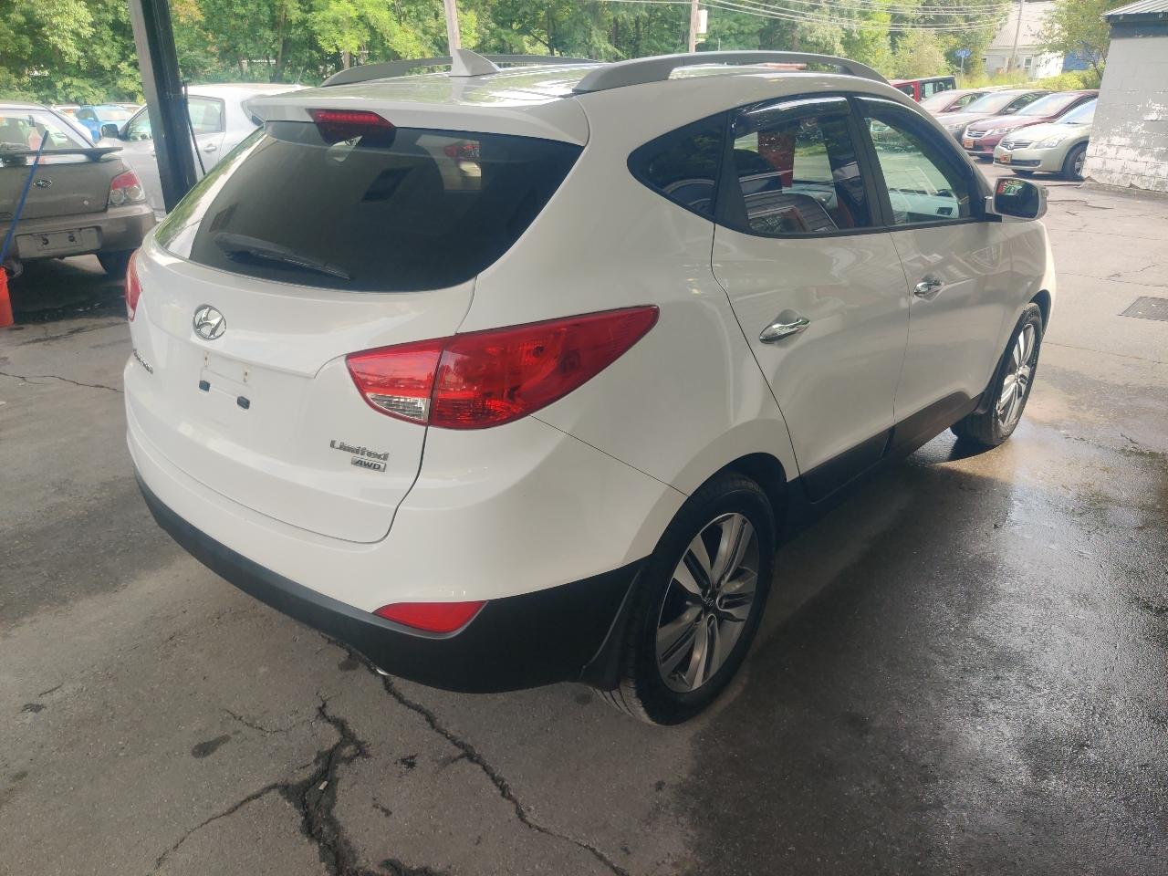Hyundai Tucson Limited 4D SUV AWD 2014