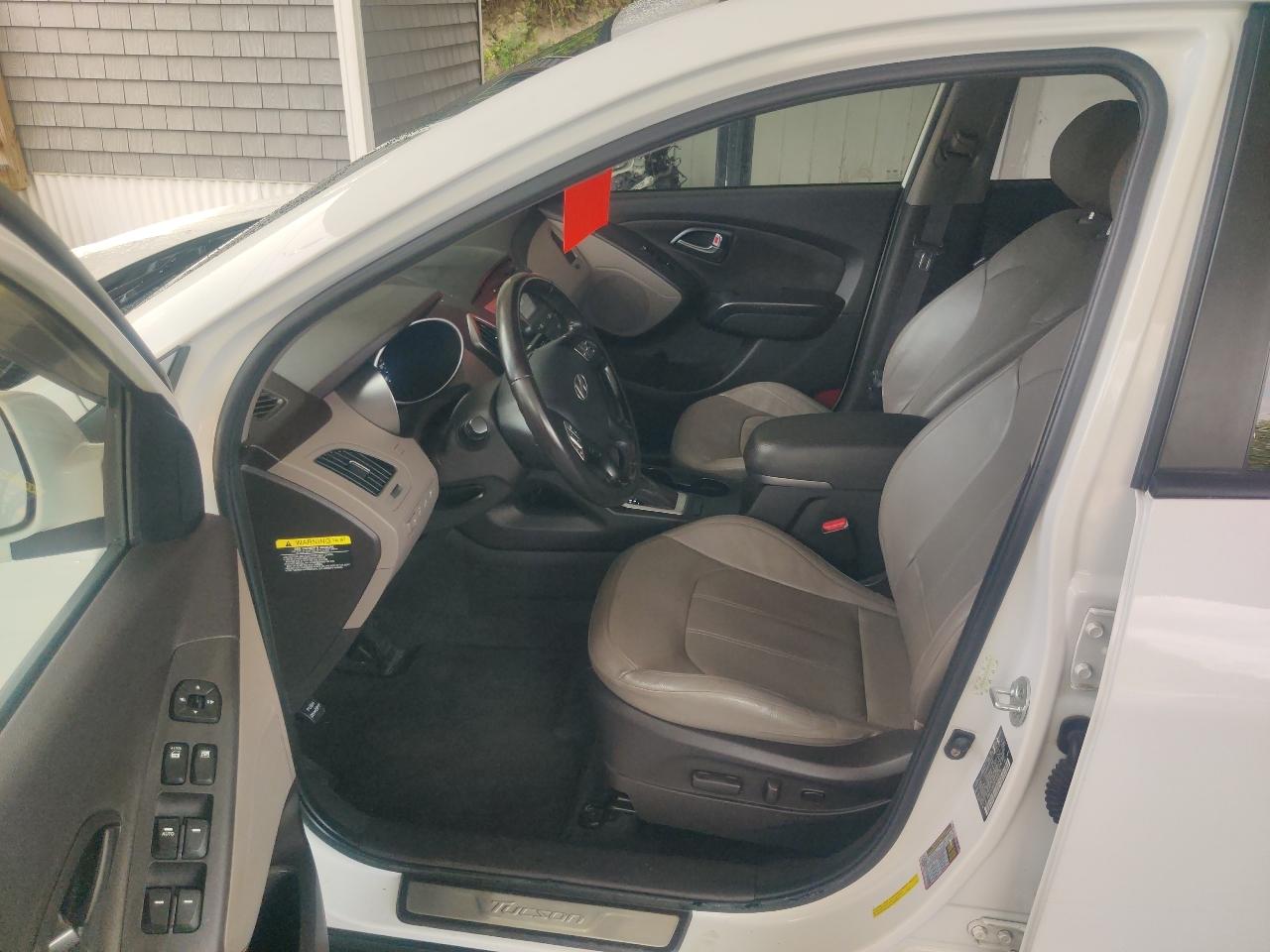 Hyundai Tucson Limited 4D SUV AWD 2014