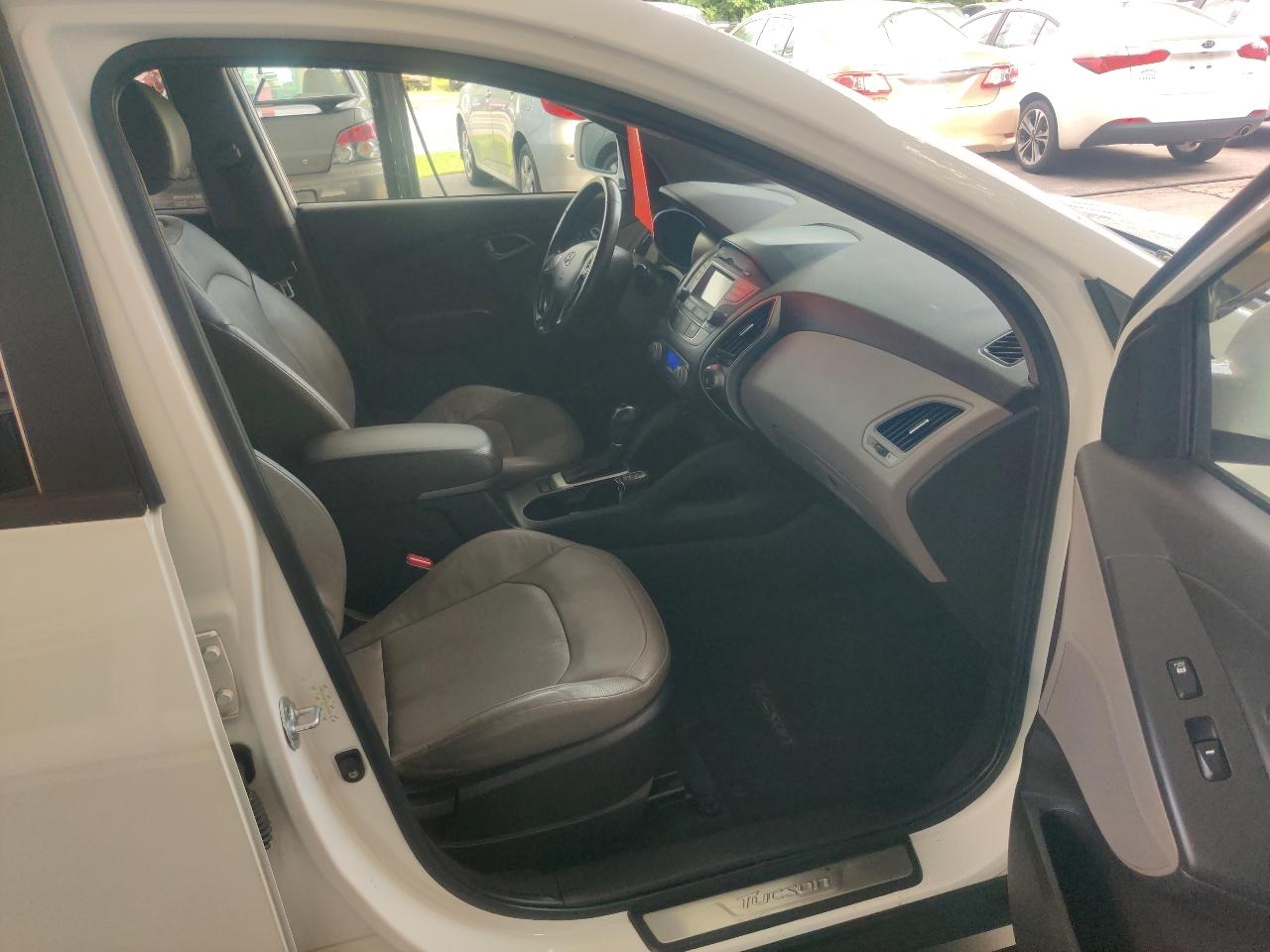Hyundai Tucson Limited 4D SUV AWD 2014