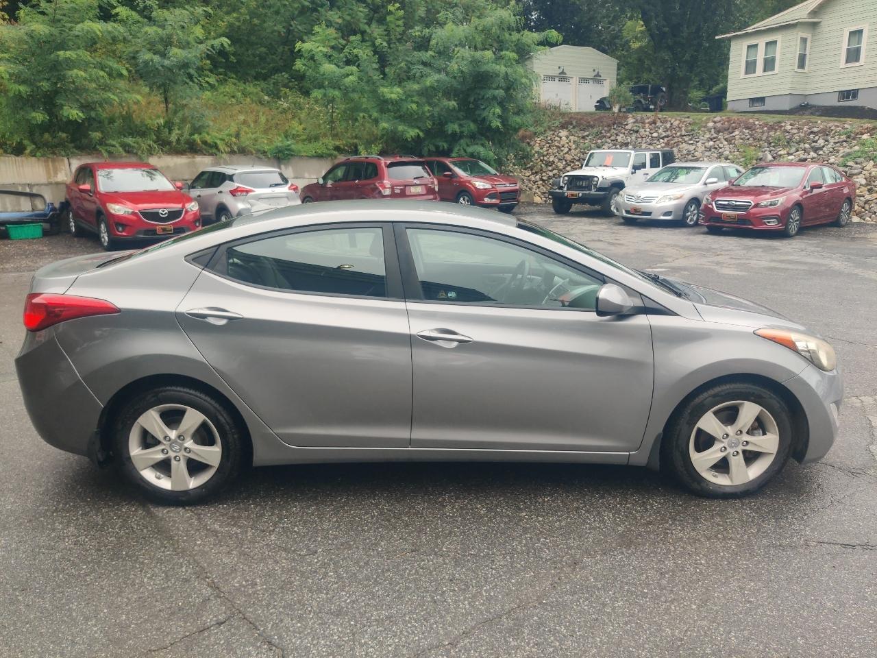Hyundai Elantra SE Auto 2013