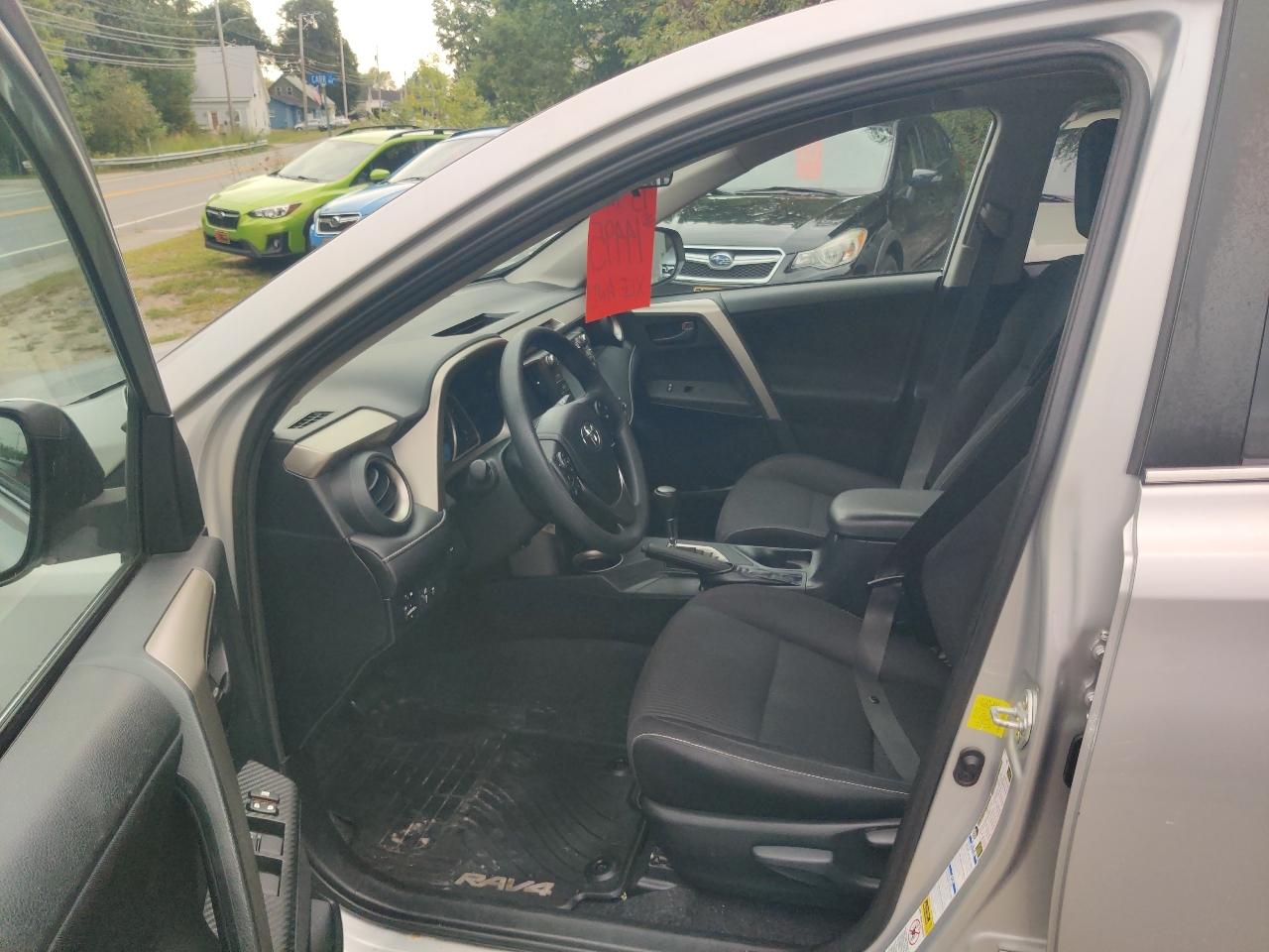 Toyota RAV4 XLE AWD 2013