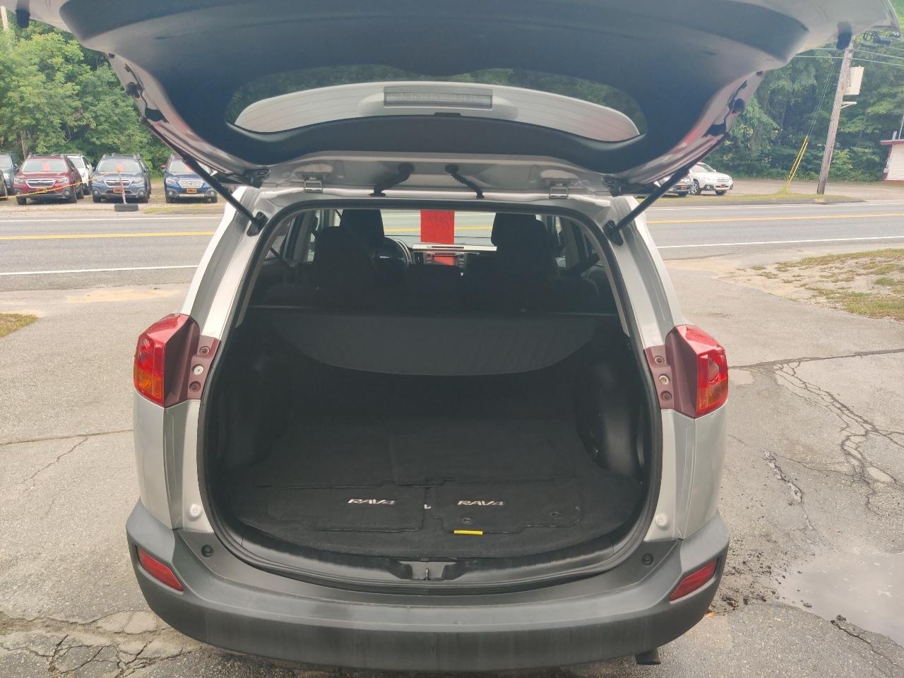 Toyota RAV4 XLE AWD 2013
