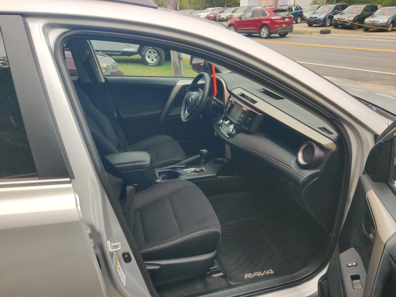 Toyota RAV4 XLE AWD 2013