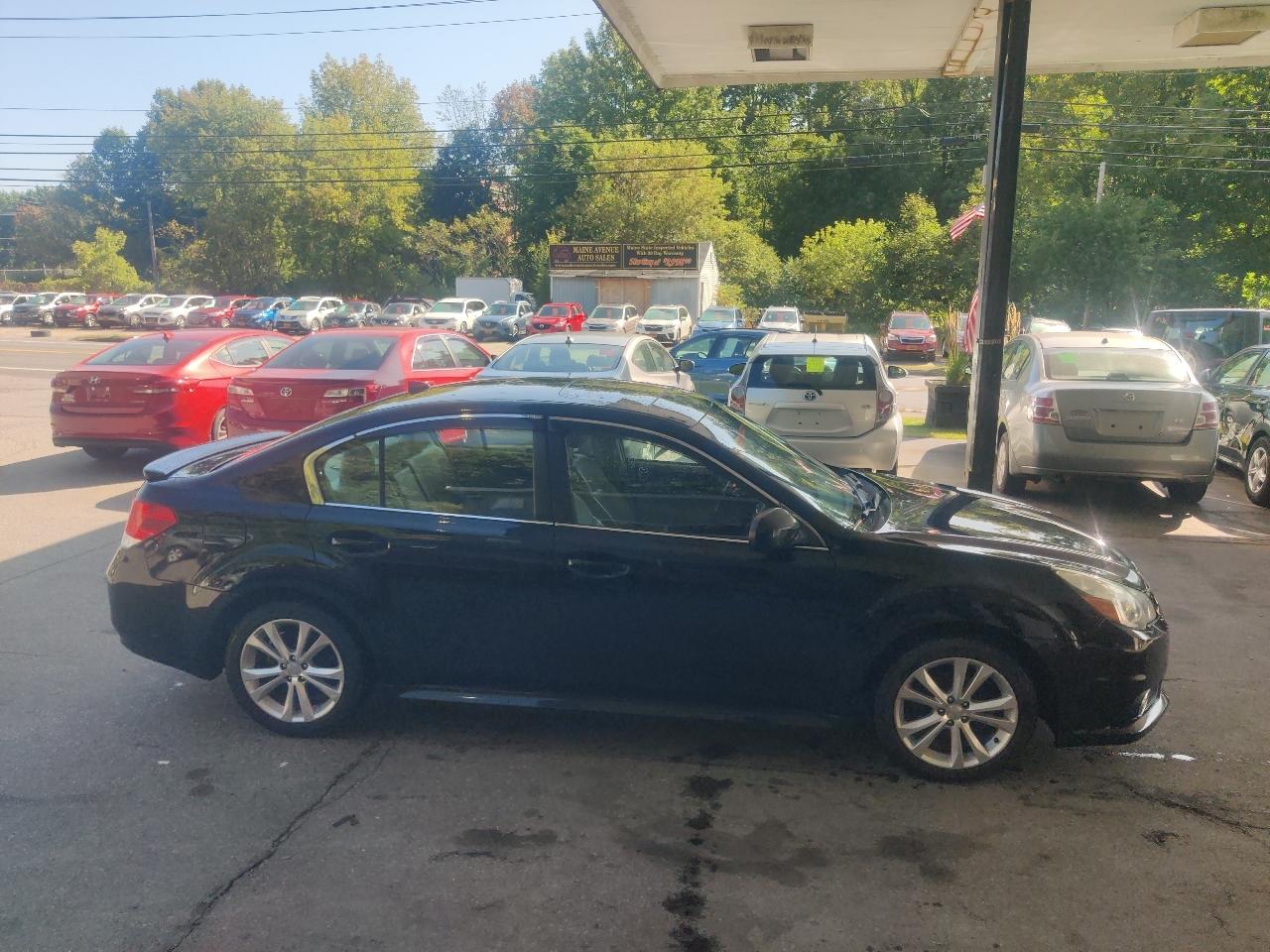 Subaru Legacy 2.5i Limited 2014