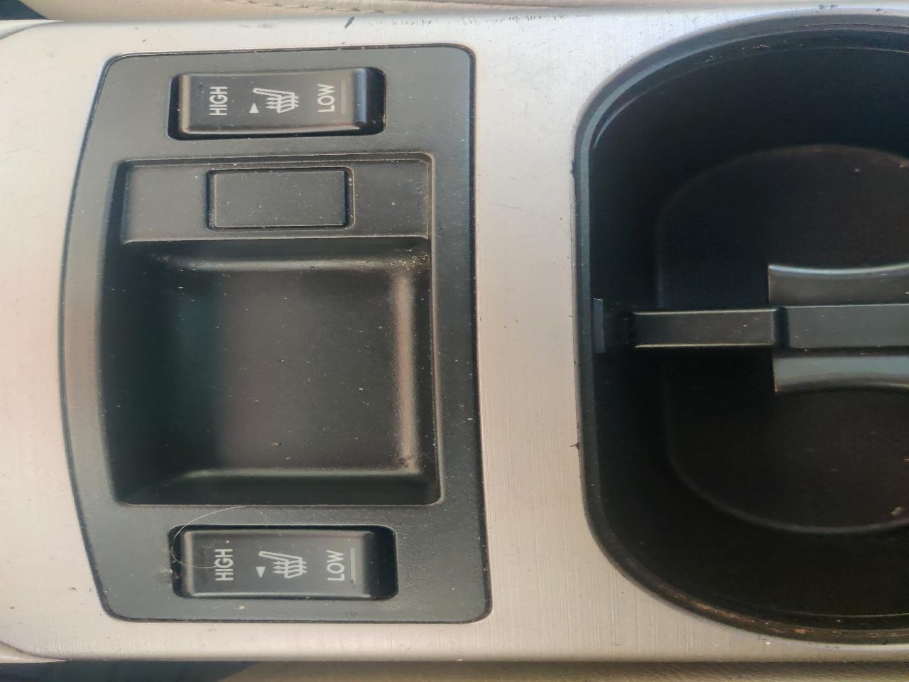 Subaru Legacy 2.5i Limited 2014