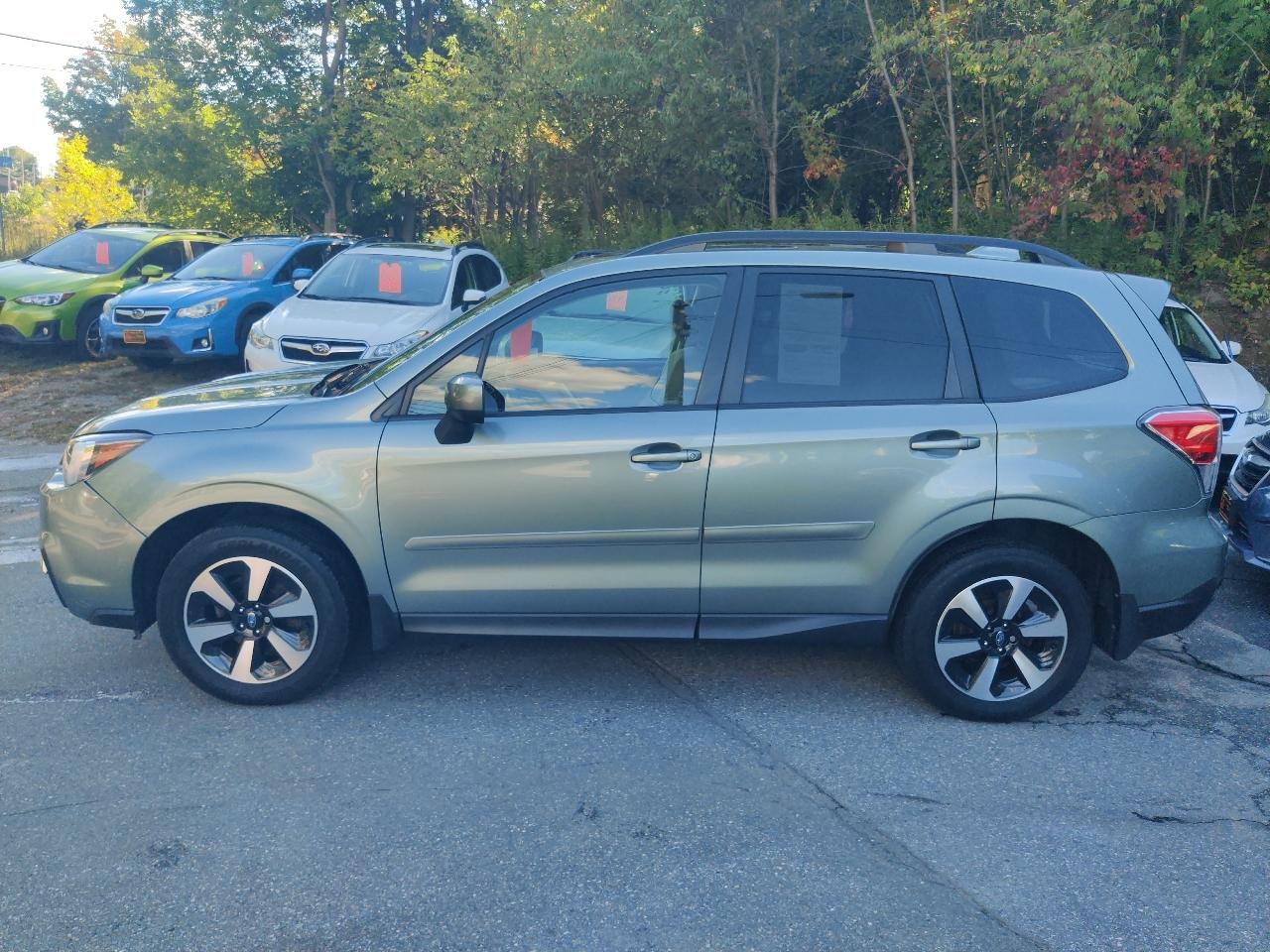 Subaru Forester 2.5i Premium PZEV CVT 2017
