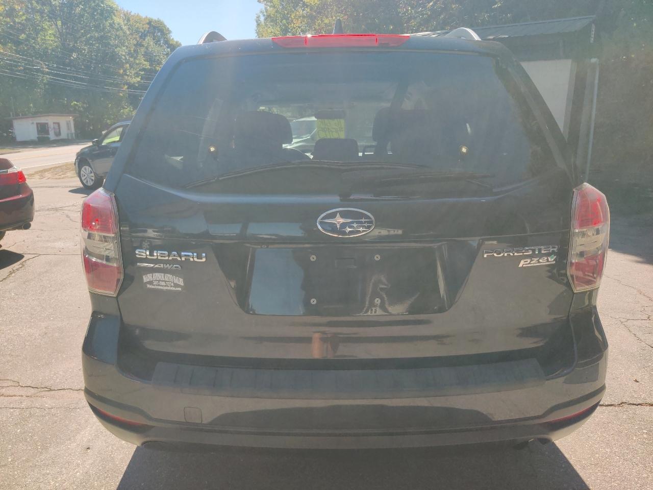 Subaru Forester 2.5i Premium PZEV CVT 2016