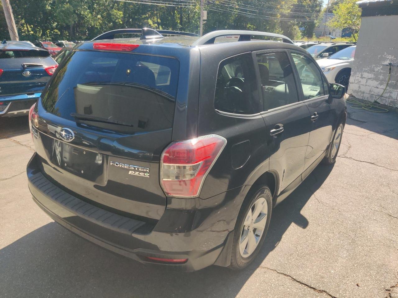 Subaru Forester 2.5i Premium PZEV CVT 2016