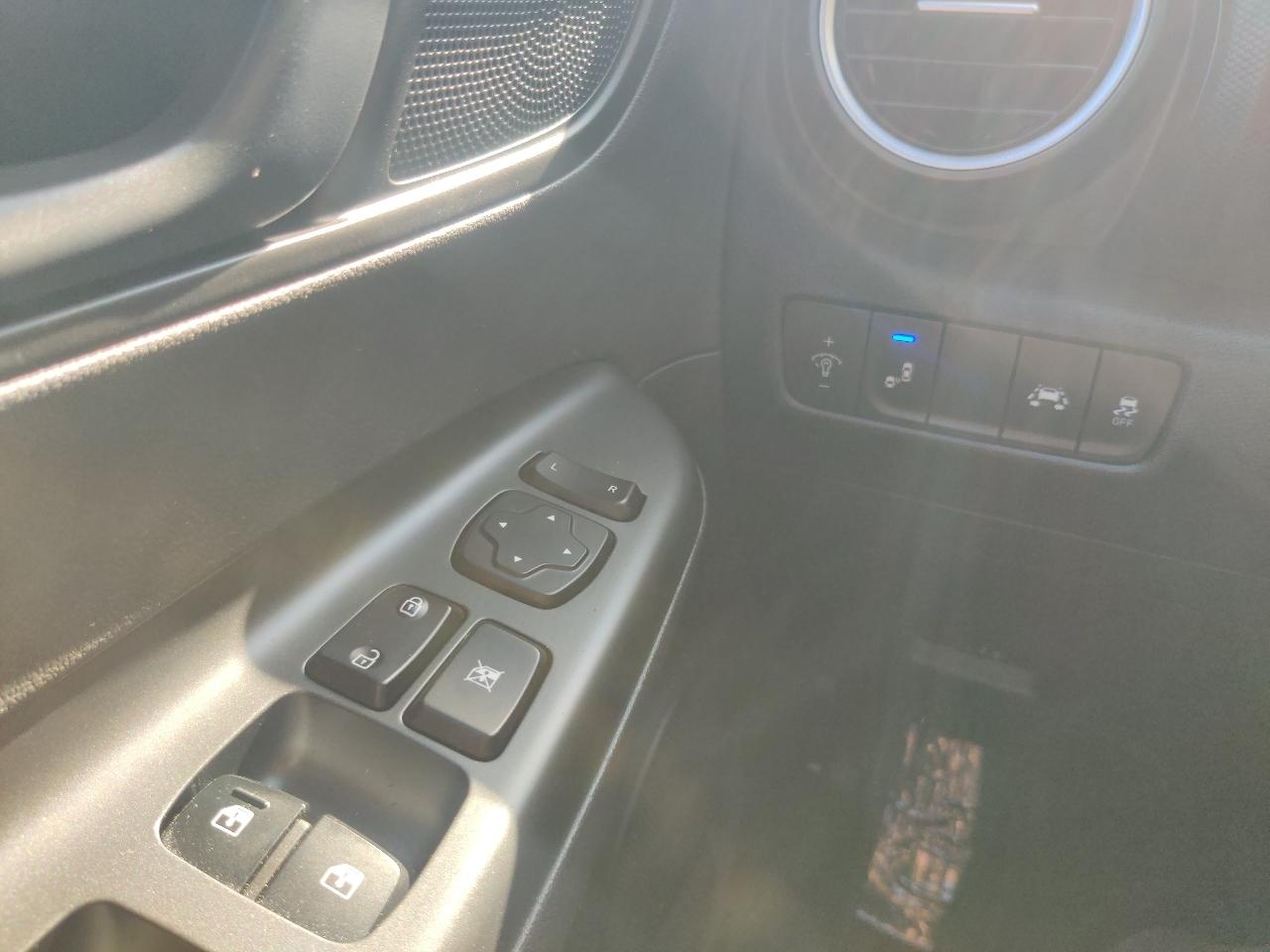 Hyundai Kona SEL AWD 2021