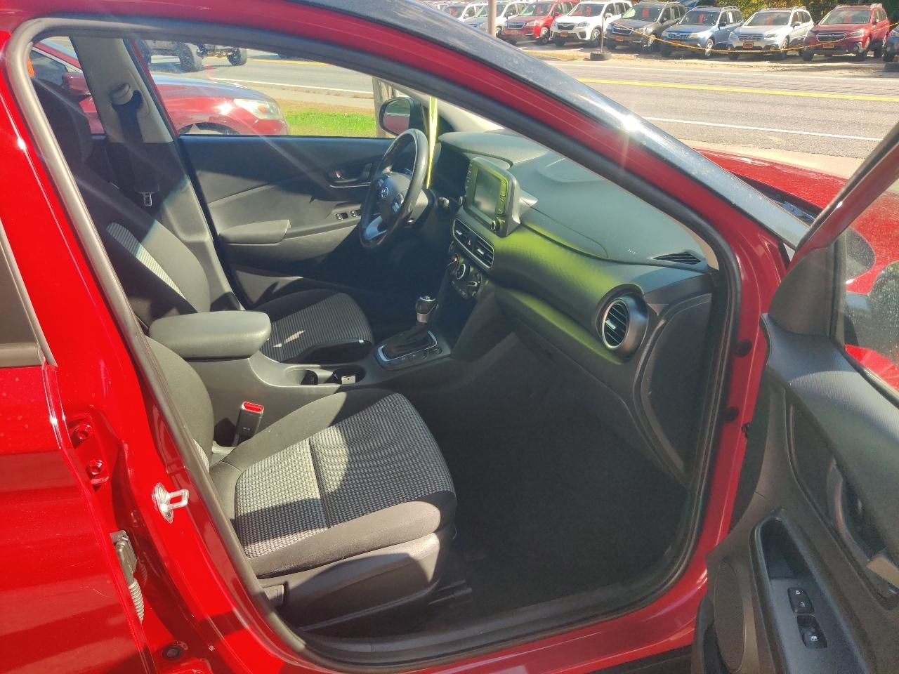 Hyundai Kona SEL AWD 2021