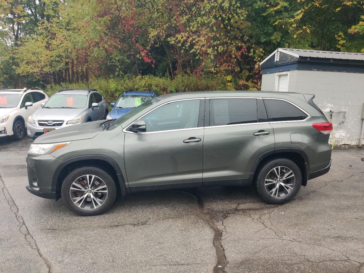 Toyota Highlander LE Plus AWD V6 2019
