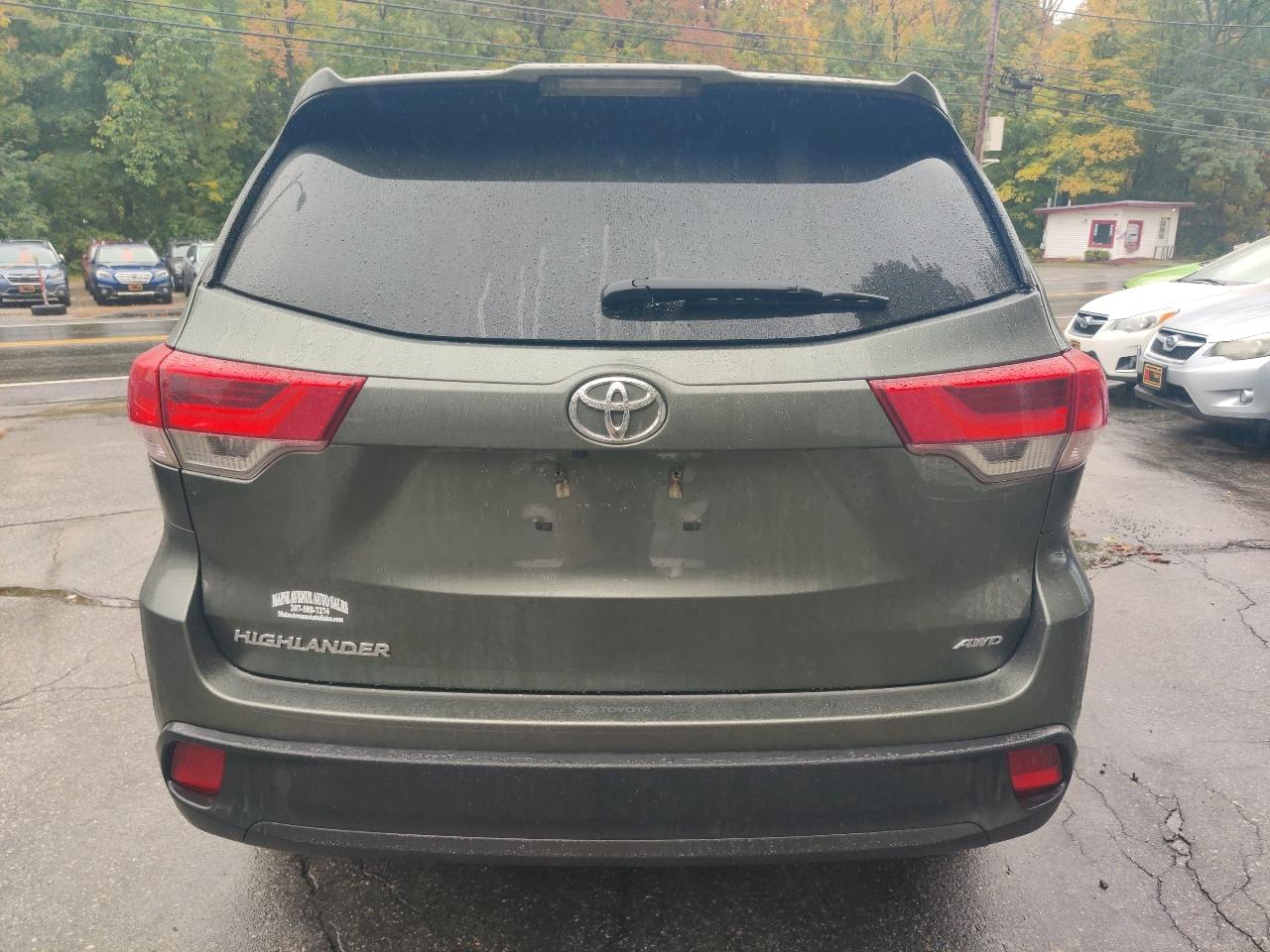 Toyota Highlander LE Plus AWD V6 2019