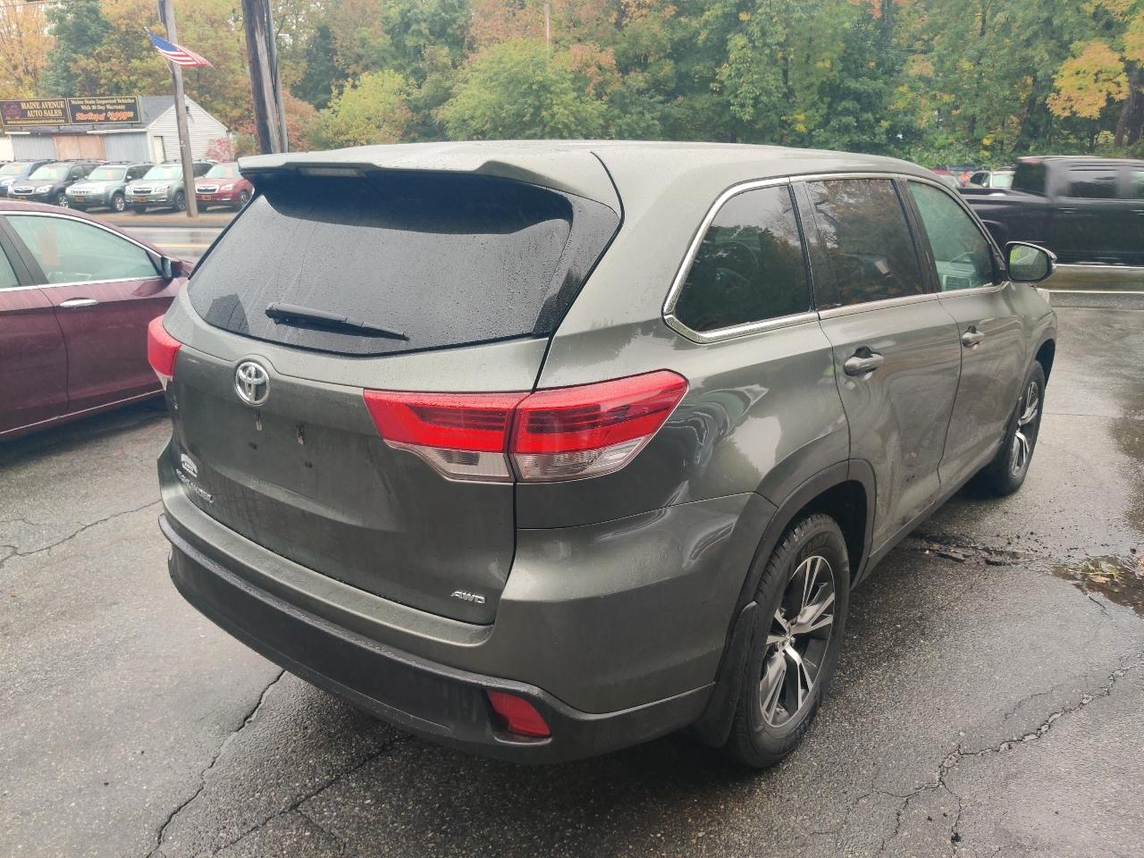 Toyota Highlander LE Plus AWD V6 2019