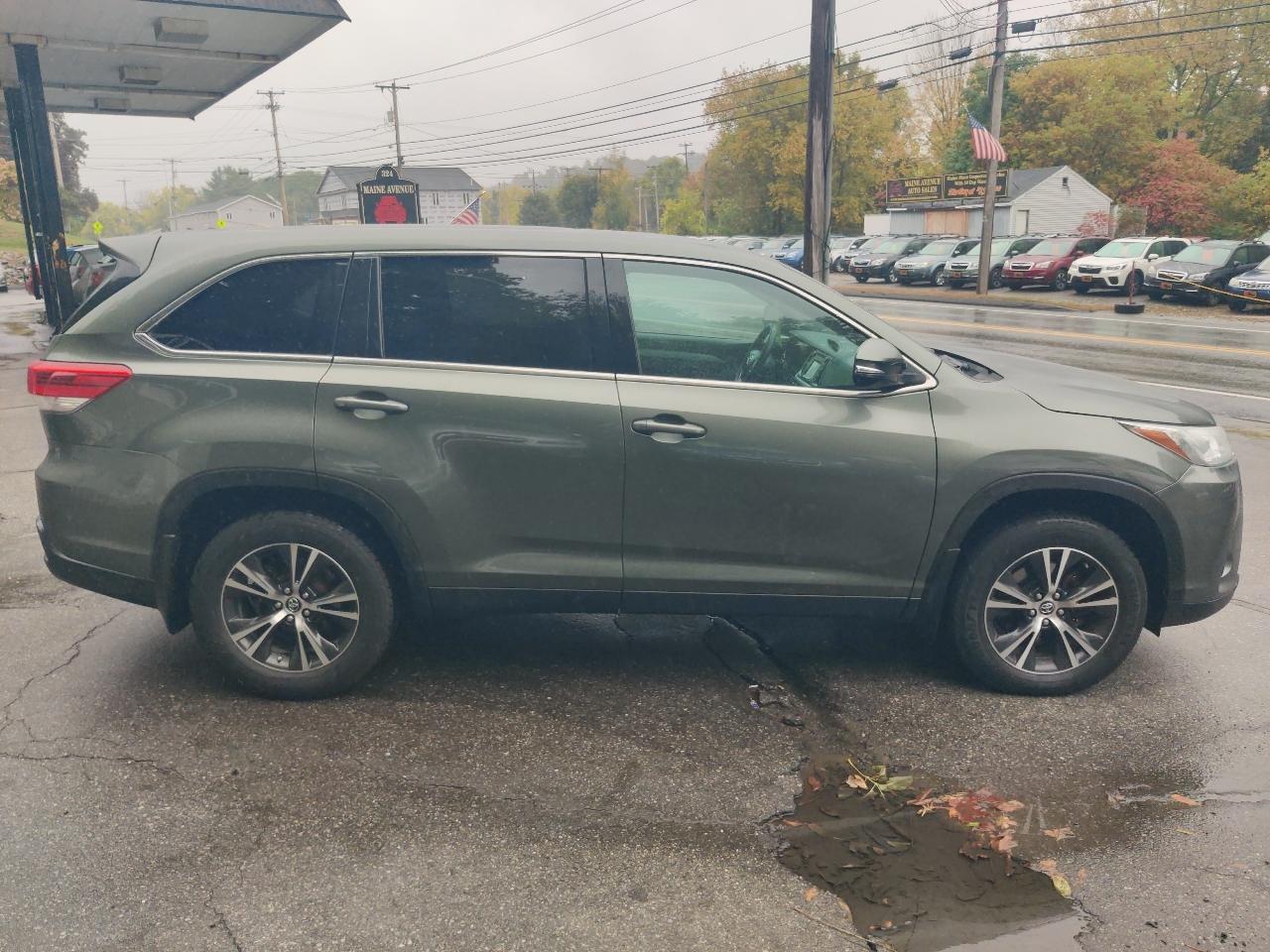 Toyota Highlander LE Plus AWD V6 2019