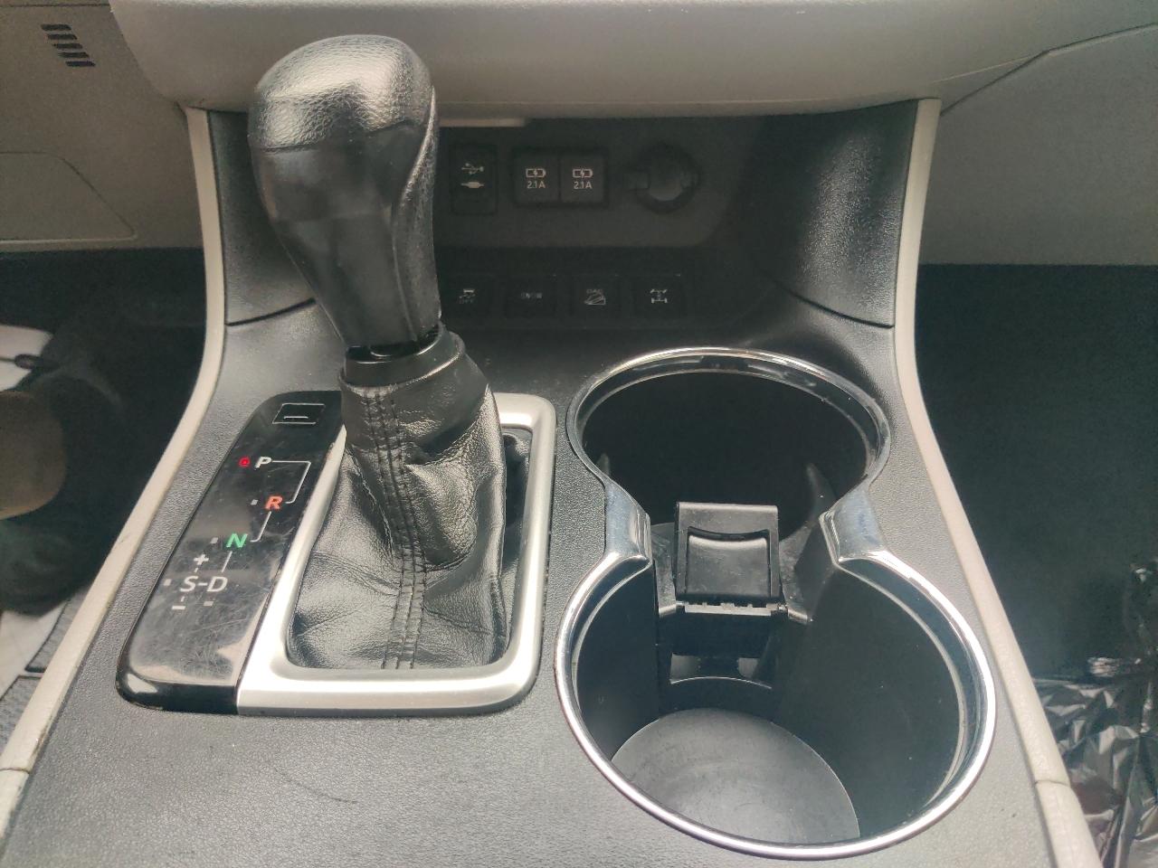Toyota Highlander LE Plus AWD V6 2019