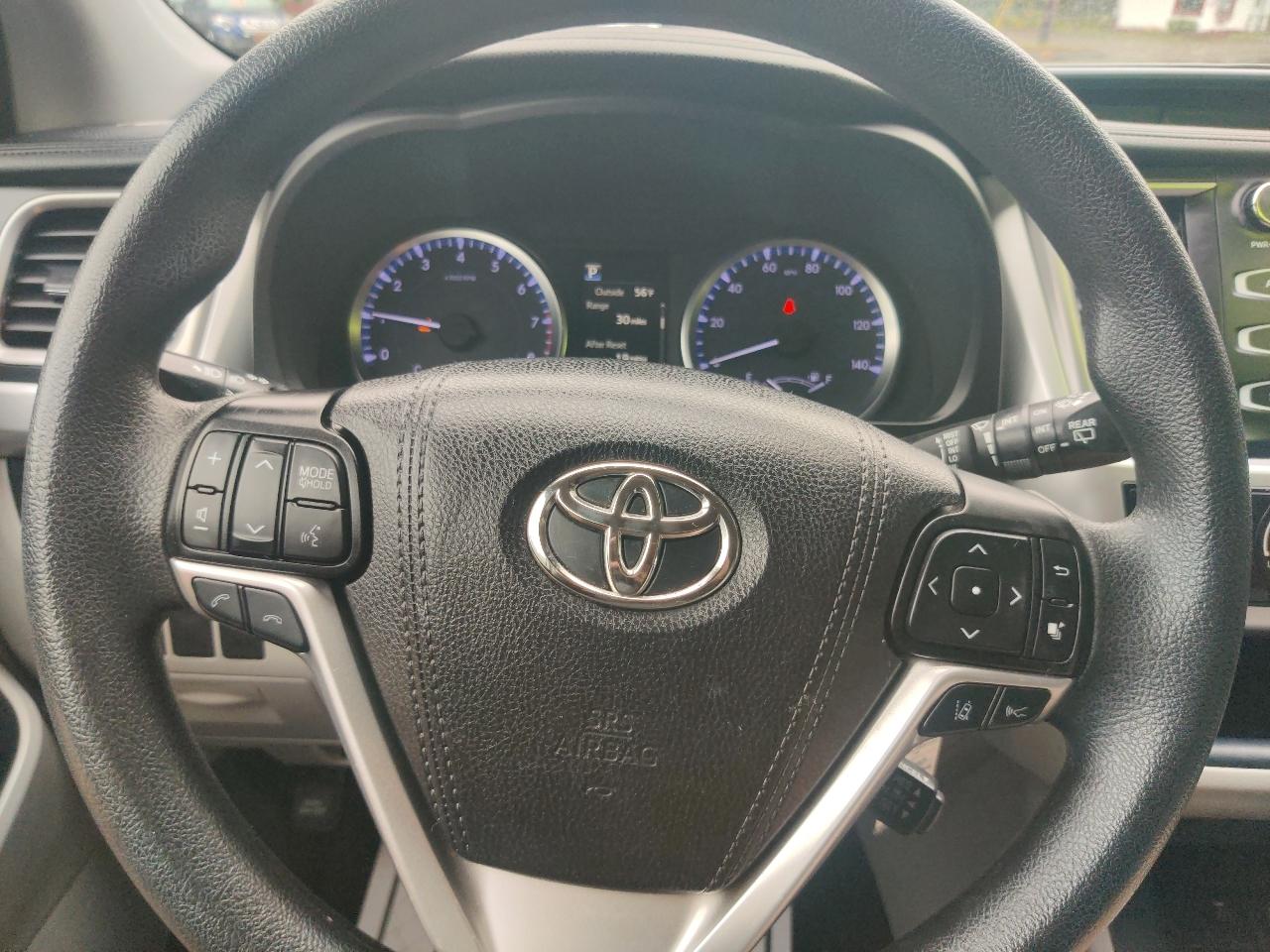 Toyota Highlander LE Plus AWD V6 2019