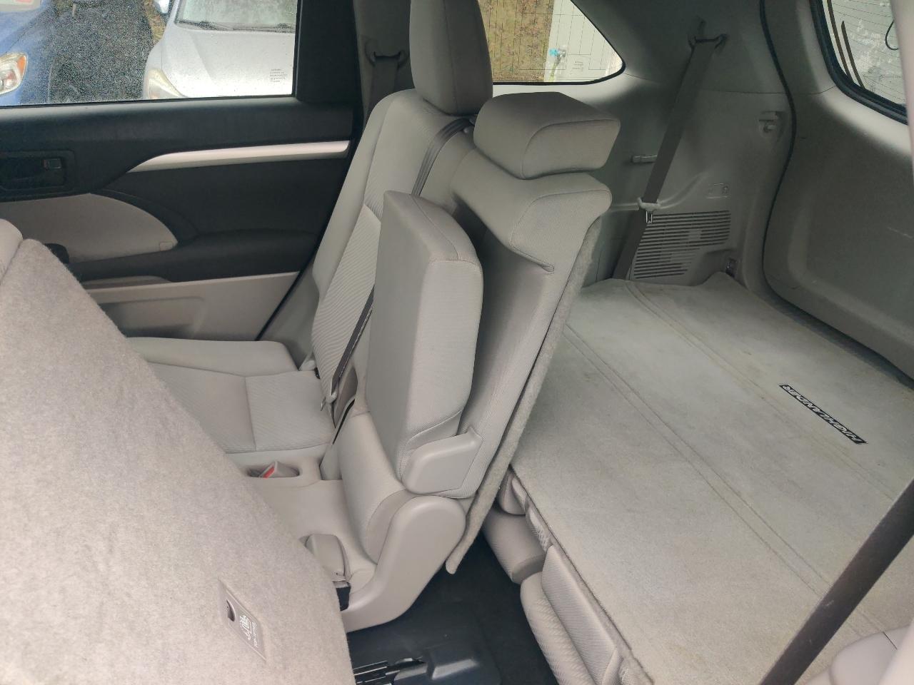 Toyota Highlander LE Plus AWD V6 2019