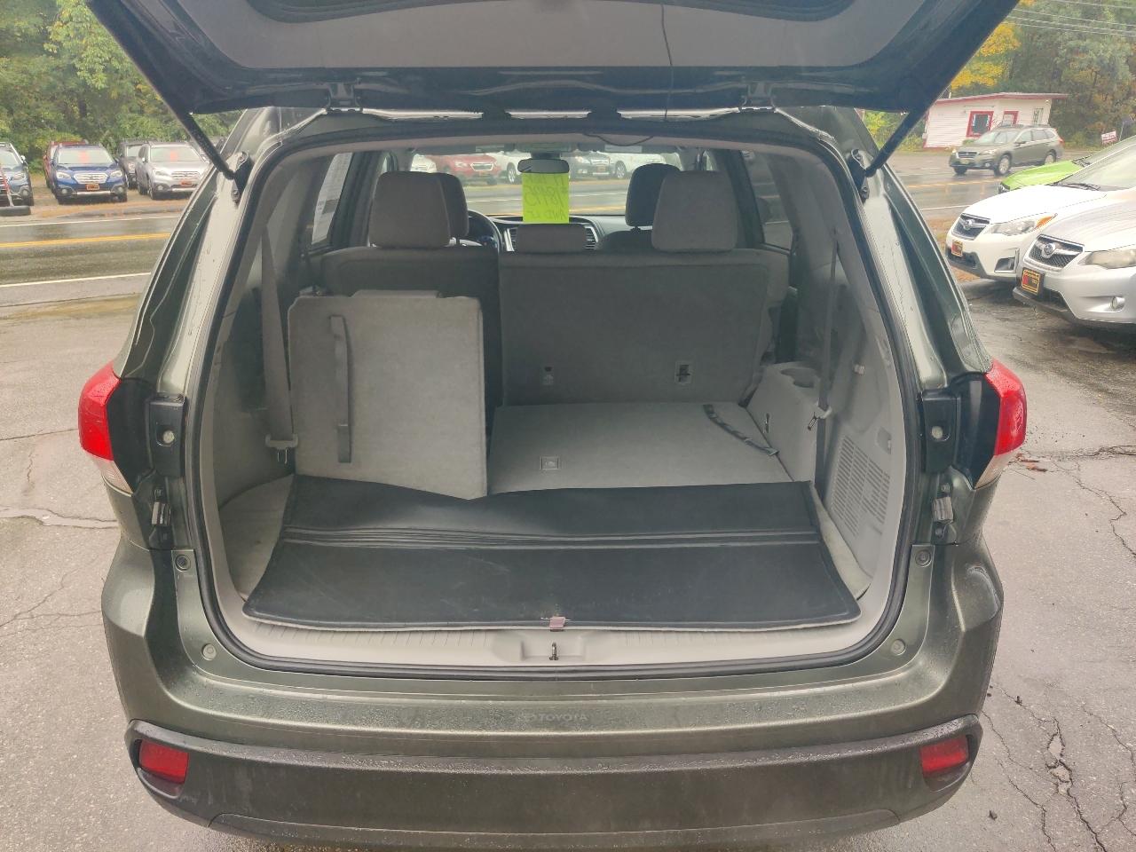 Toyota Highlander LE Plus AWD V6 2019