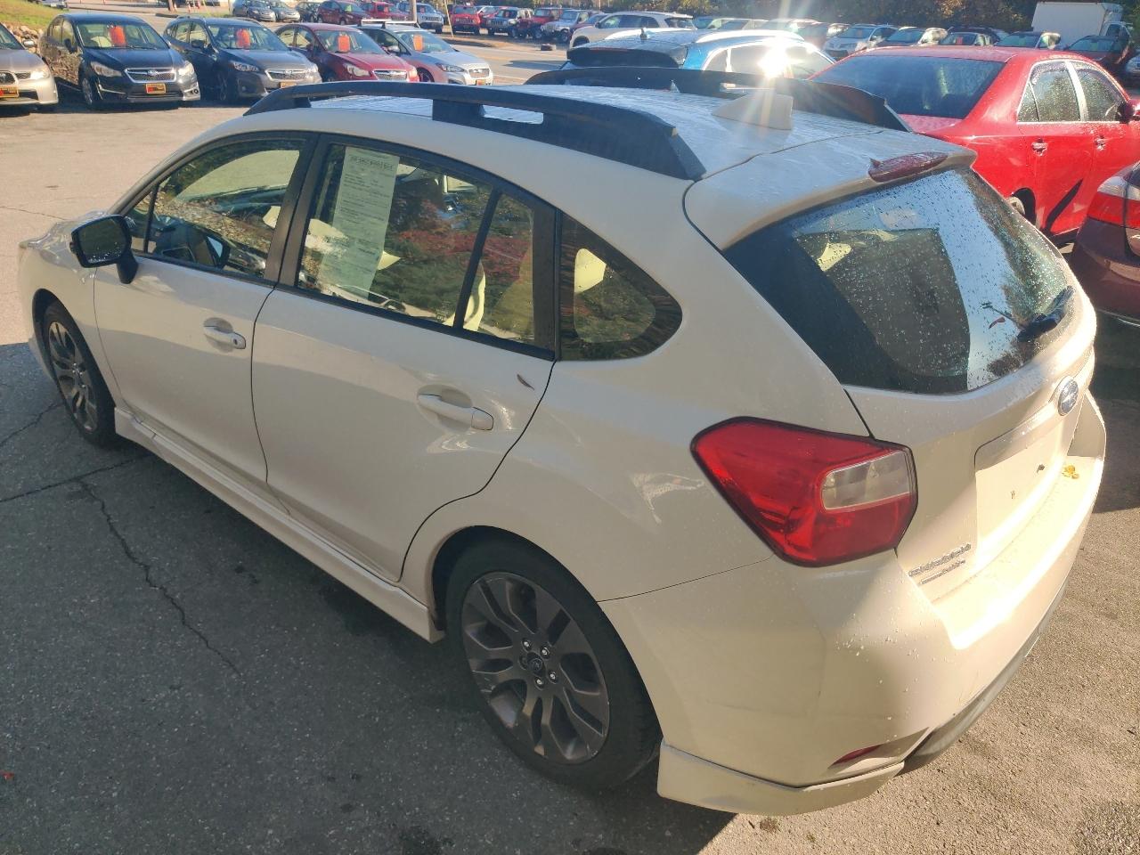 Subaru Impreza 2.0i Sport Limited PZEV 5-Door 2016