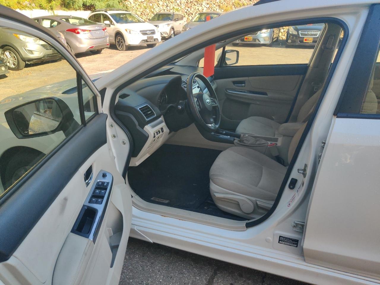 Subaru Impreza 2.0i Sport Limited PZEV 5-Door 2016