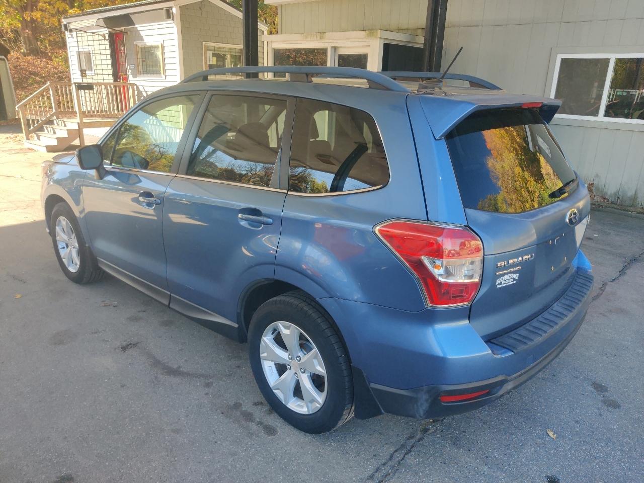 Subaru Forester 2.5i Limited w/EyeSight Pkg 2015