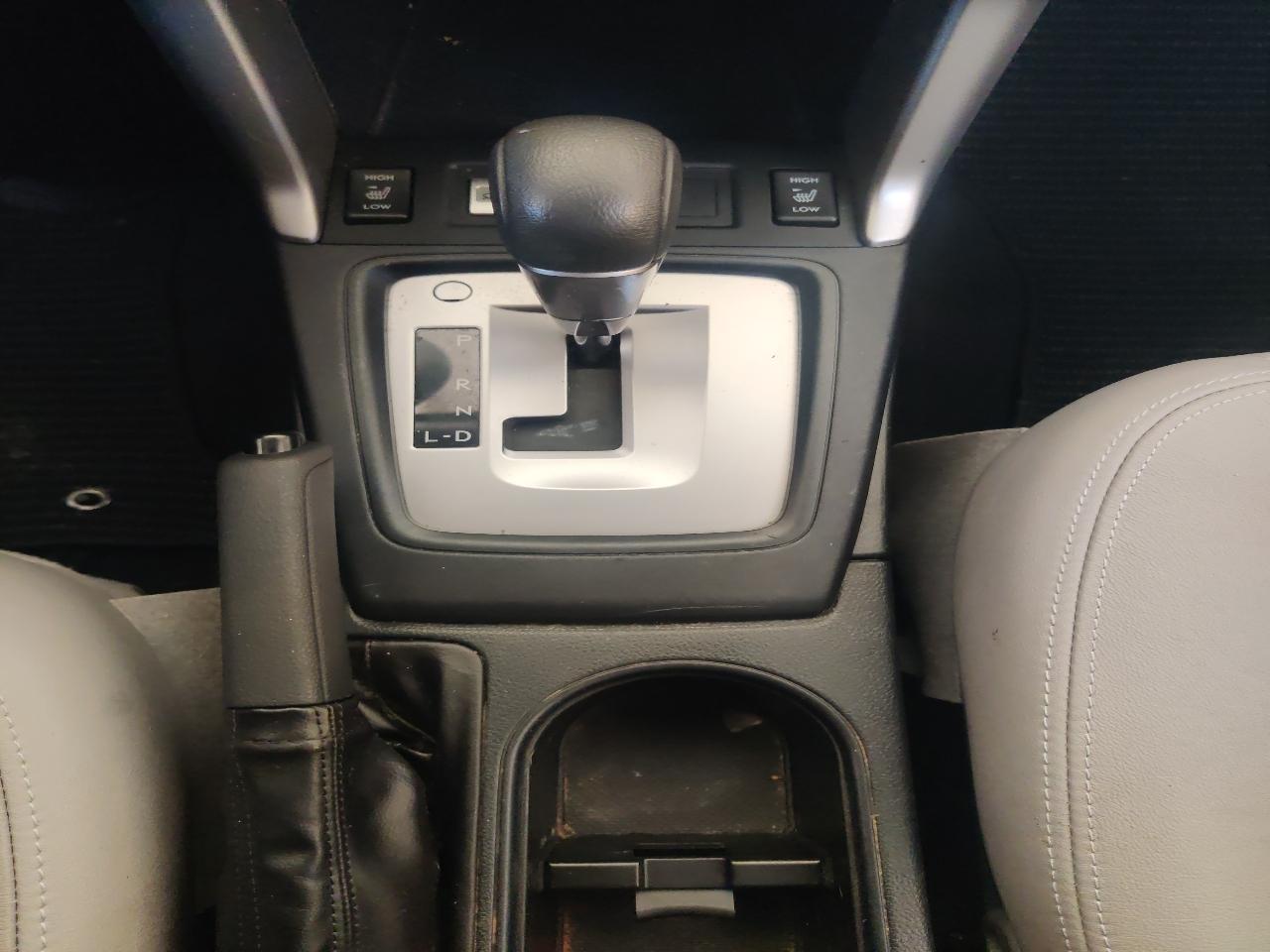 Subaru Forester 2.5i Limited w/EyeSight Pkg 2015