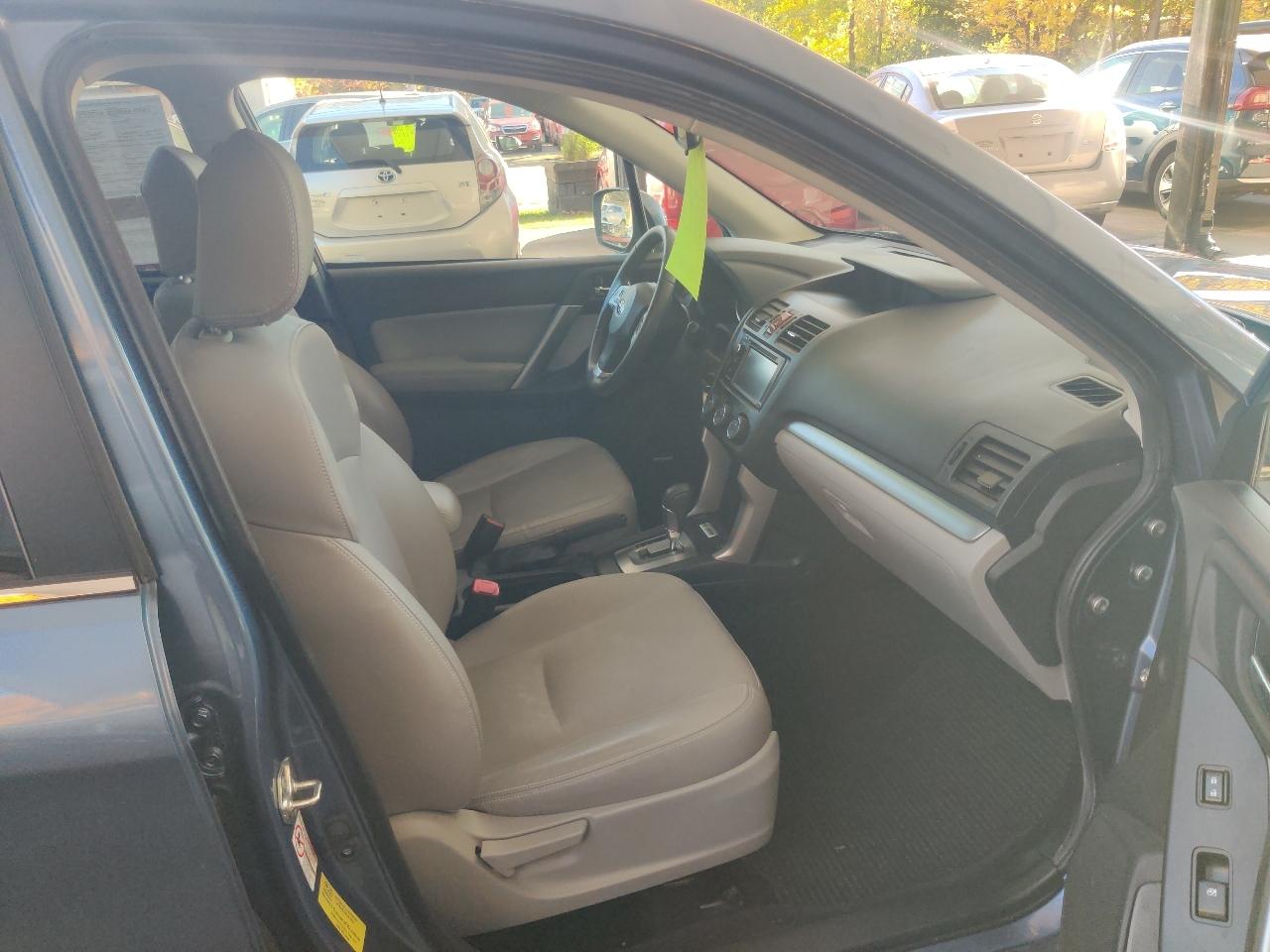 Subaru Forester 2.5i Limited w/EyeSight Pkg 2015