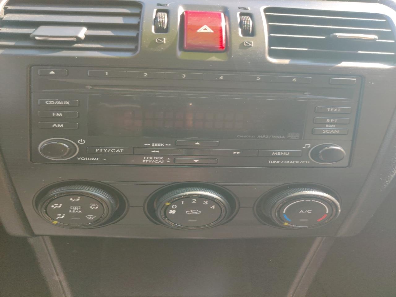 Subaru Impreza Base 5-Door 2012