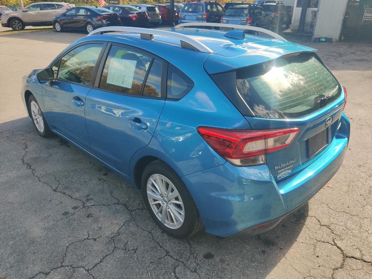 Subaru Impreza 2.0i Premium CVT 5-Door 2018