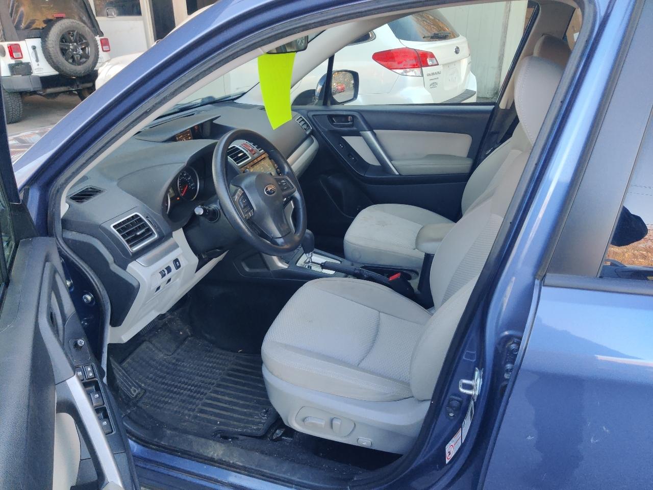 Subaru Forester 2.5i Premium PZEV CVT 2016