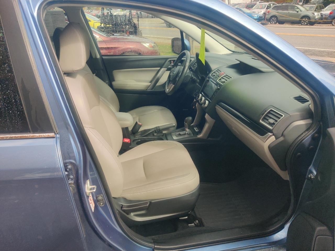 Subaru Forester 2.5i Limited 2017